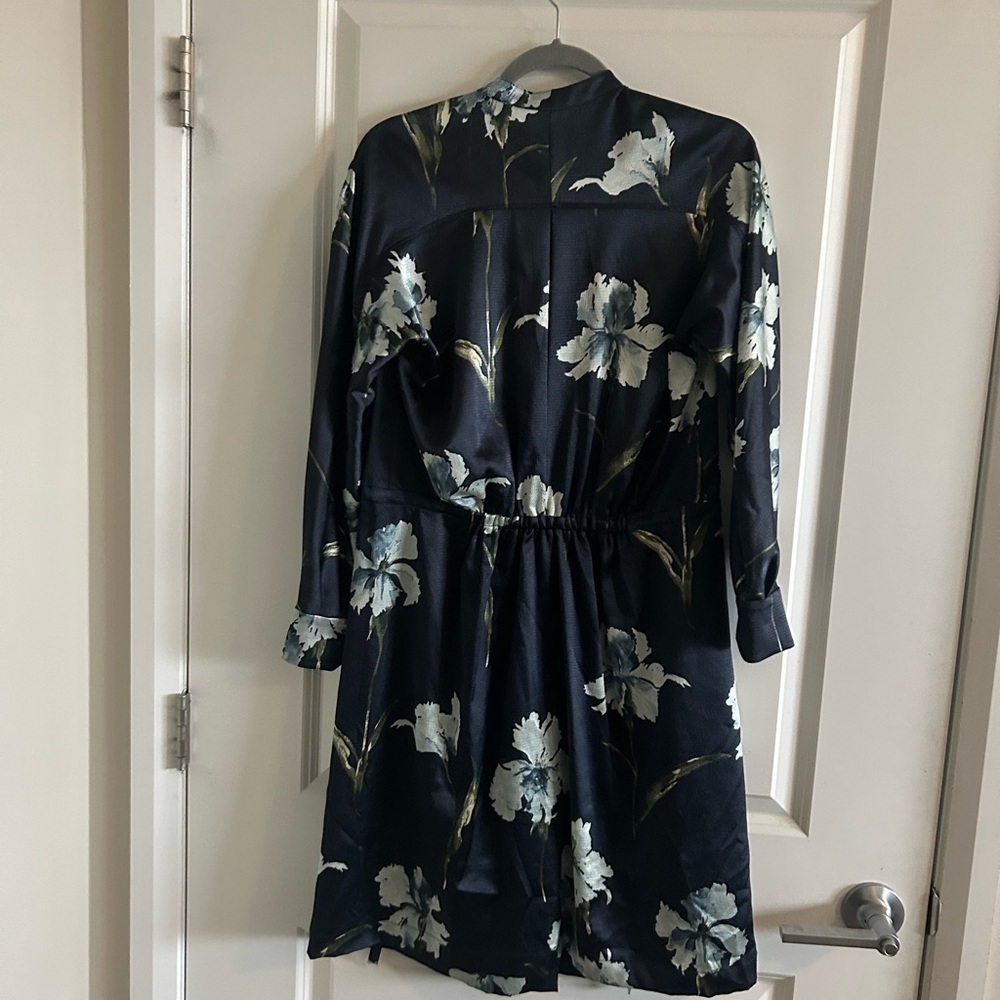 Vince Women’s Faux Wrap Dress XS Iris Print Long Sleeve - Picture 6 of 11